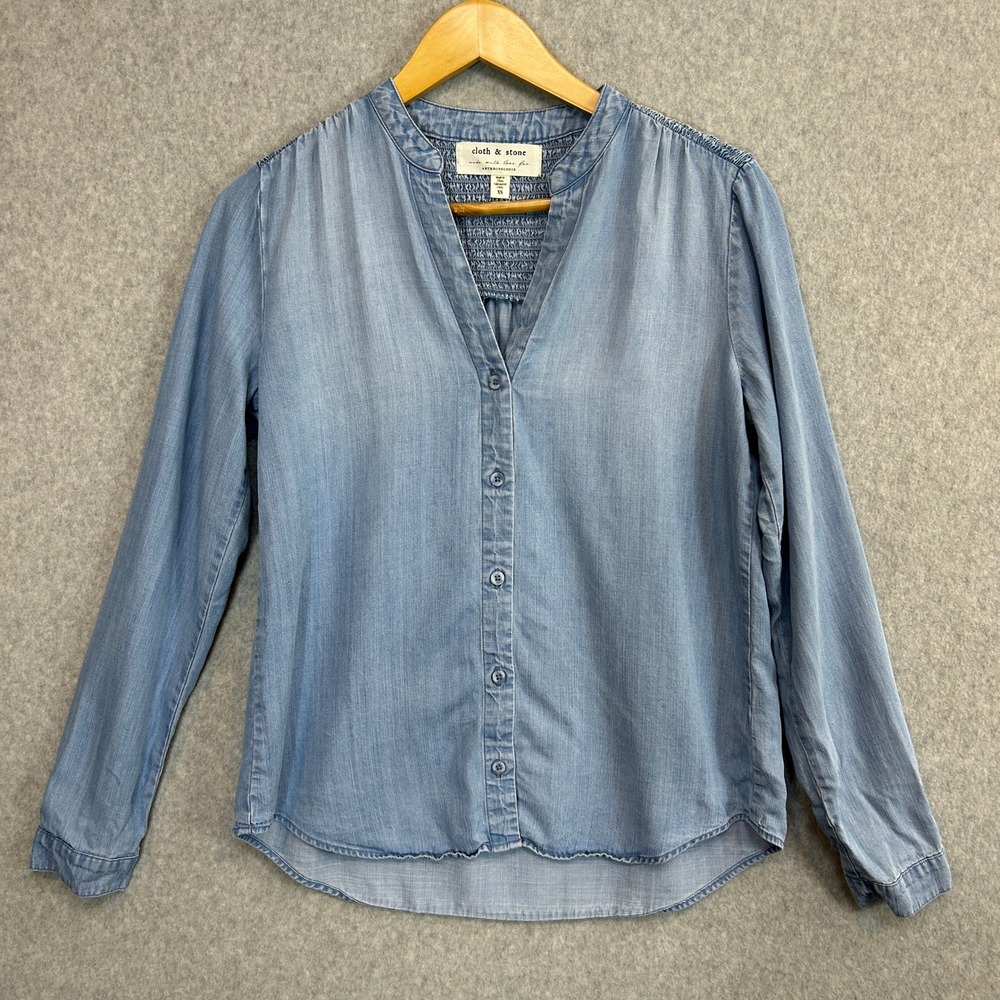 Cloth & Stone Anthro Button Down Shirt Blue Chambray Smocked Tencel Womens XS